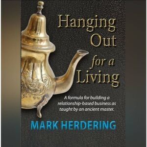 🔺️NWOT Hanging Out For A Living Paperback Book